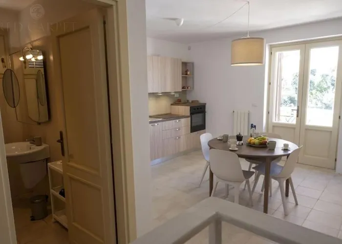 Semesterbostad Masseria Comara